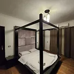 Stylish And Spacious Apartment