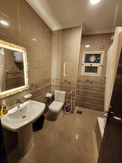 Apartment Stylish And Spacious Cairo